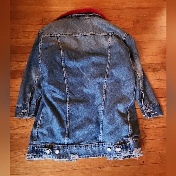 ZARA Oversized Denim Jacket with Red Faux Fur Collar and Leopard Interior - Picture 5 of 9
